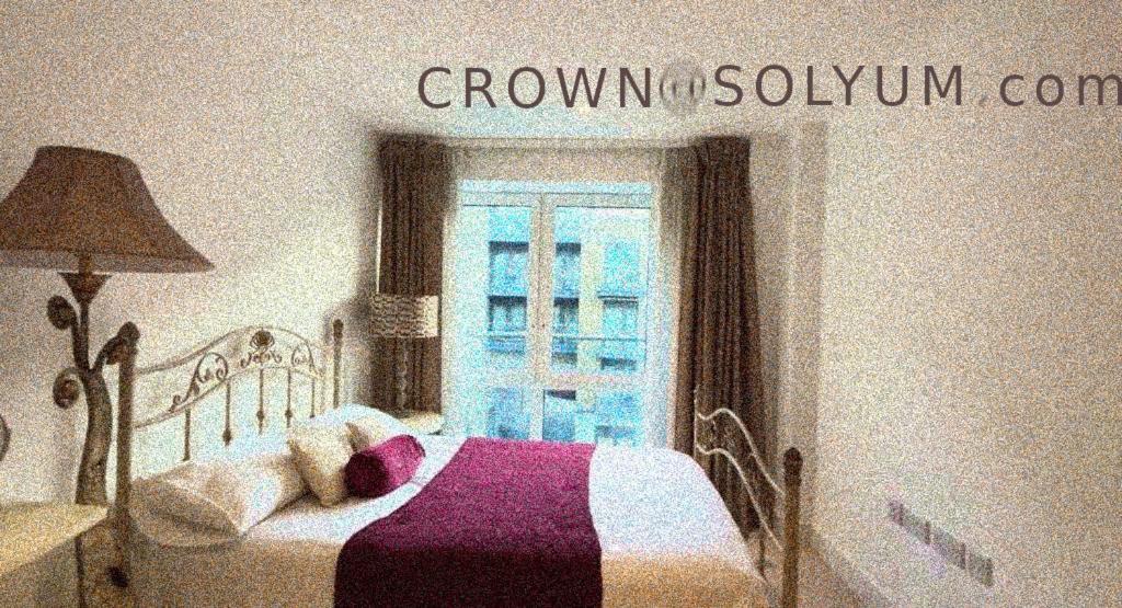 The Crown Apartment *