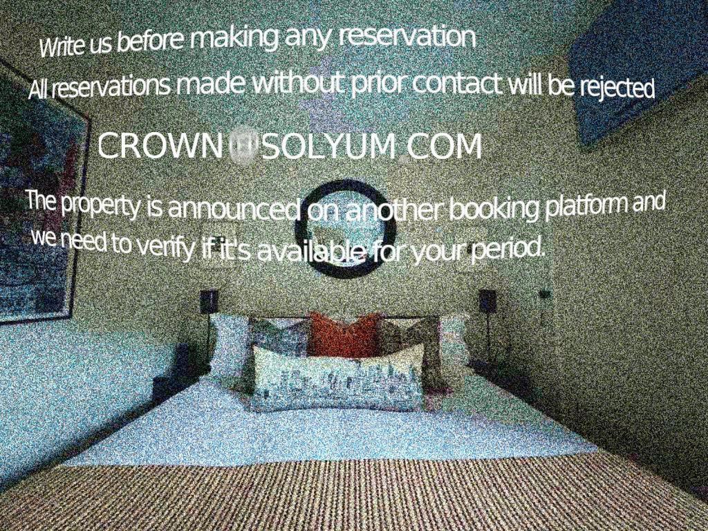 The Crown Apartment *